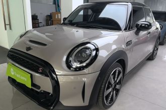 MINI 2022款 2.0T COOPER S 艺术家 五门版