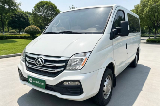 上汽大通MAXUS 新途V80 2024款 傲运通超值版 6MT 短轴超低顶127Ps 5/6座
