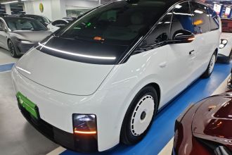 理想汽车 理想MEGA 2024款 Ultra