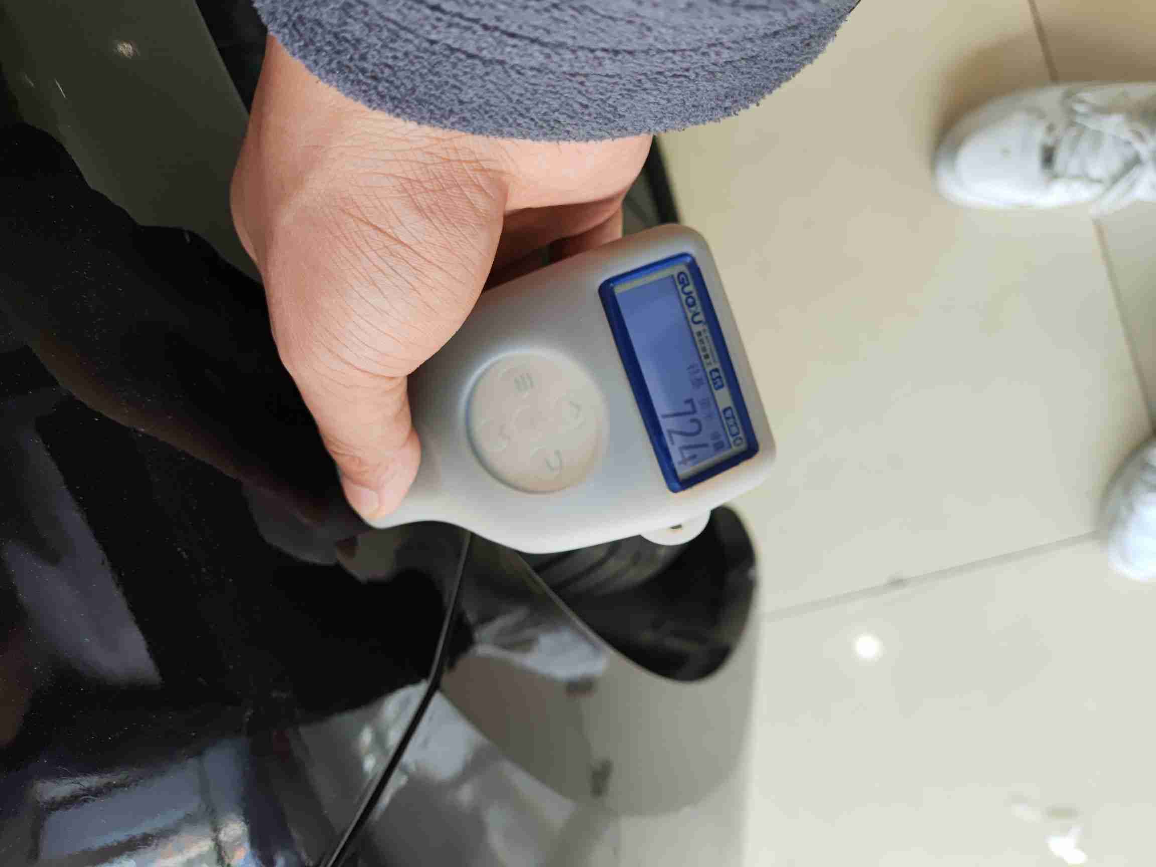 左前翼子板钣金修复部位实拍