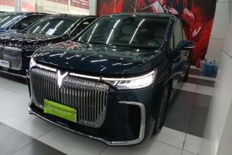 岚图汽车 岚图梦想家 2025款 PHEV 四驱旗舰鲲鹏版