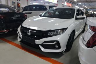 本田 思域 2021款 HATCHBACK 220TURBO CVT新锐控