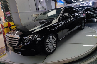 奔驰E级 2020款 E 300 L 豪华型