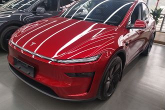 特斯拉 Model Y 2025款 长续航全轮驱动版