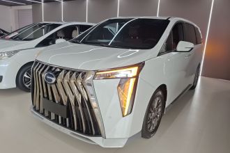 广汽传祺 传祺M8 2023款 宗师系列 双擎 至尊版