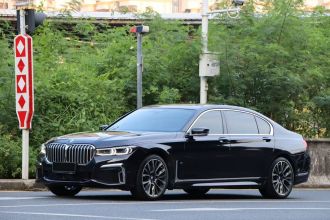宝马7系 2021款 740Li xDrive 行政型 M运动套装