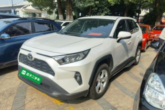 丰田 RAV4荣放 2023款 2.0L CVT两驱都市版