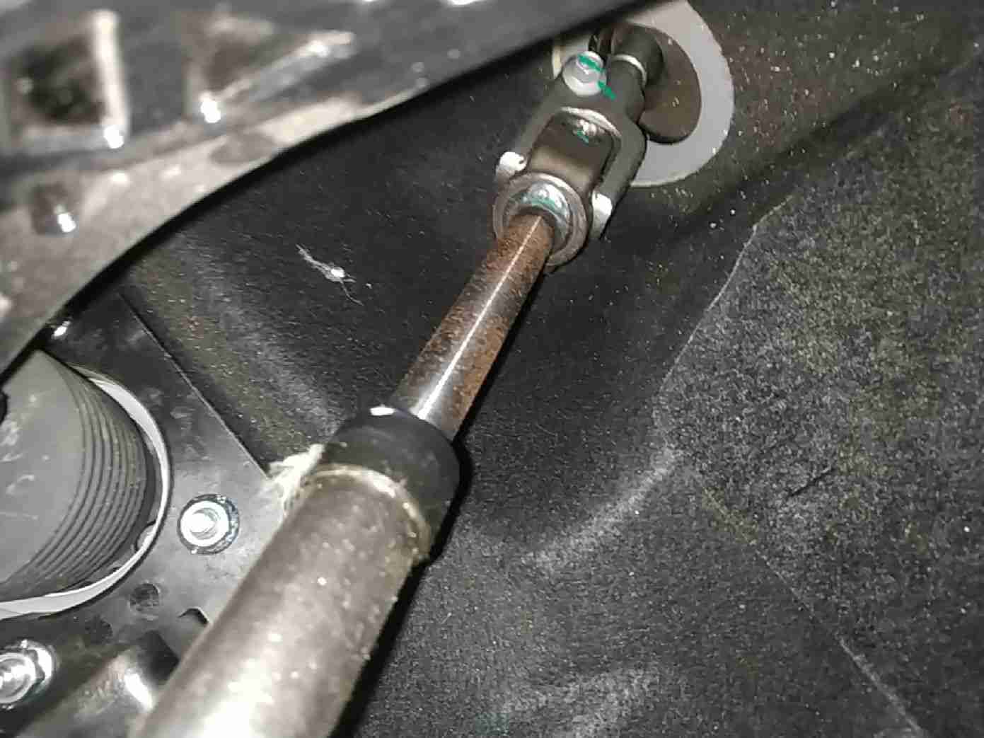 转向柱轻微浮锈实拍