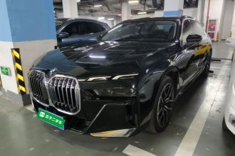 宝马7系 2023款 735Li M运动套装