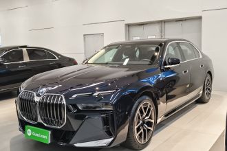 宝马7系 2023款 735Li M运动套装