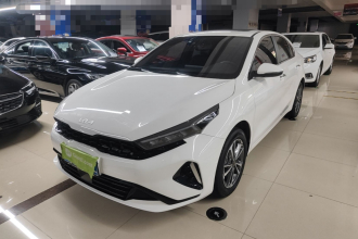 起亚K3 2024款 1.5L CVT豪华智享版