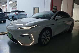 吉利银河 银河E8 2024款 550km 后驱MAX