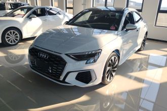 奥迪A3 2024款 A3L Limousine 35 TFSI 时尚运动型