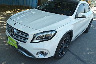 奔驰GLA 2017款 GLA 220 4MATIC 时尚型
