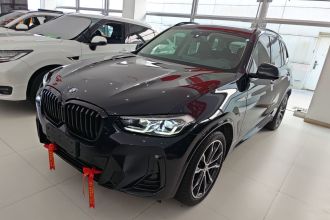 宝马X3 2022款 xDrive30i 领先型 M曜夜套装