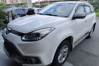 江铃 驭胜S350 2016款 2.0T 自动两驱汽油超豪华版5座