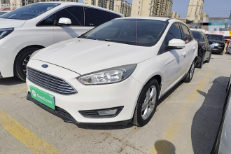 福特 福克斯 2017款 三厢 1.6L 自动舒适型智行版