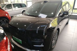 极氪009 2024款 六座行政版四驱 108kWh