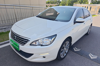 标致408 2015款 1.2T 自动豪华版