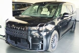 极氪009 2024款 七座过道版四驱 108kWh