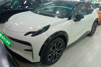 极氪X 2025款 四座后驱魔方版