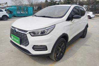 比亚迪 元新能源 2018款 EV360 智联炫酷型