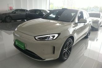 鸿蒙智行 问界M5 2025款 增程   Ultra 四驱版