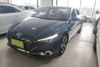 现代 伊兰特 2022款 1.5L CVT LUX尊贵版