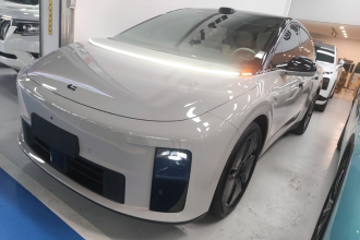 理想汽车 理想i6 2025款 两驱标准版