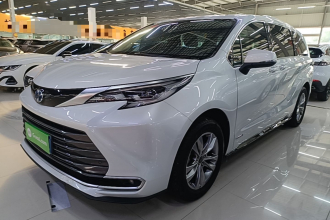 丰田 赛那SIENNA 2021款 2.5L混动 至尊版