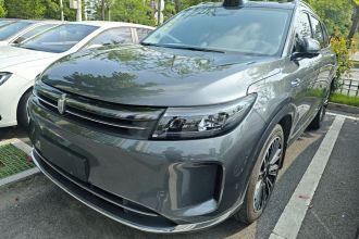 鸿蒙智行 问界M7 2024款 1.5T 智驾后驱Ultra版 5座