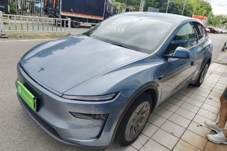特斯拉 Model Y L 2025款 长续航全轮驱动版
