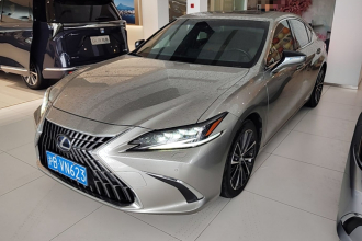 雷克萨斯ES 2021款 300h 臻享版