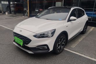 福特 福克斯Active 2020款 EcoBoost 180 自动劲耀型