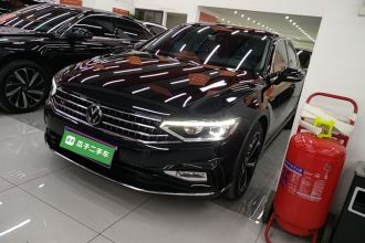 大众 迈腾 2025款 众享款 330TSI DSG豪华型