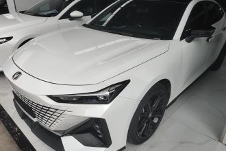 长安UNI-V 2025款 1.5T 500Bar高能版