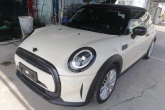 MINI 2023款 1.5T COOPER 艺术家