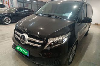 奔驰V级 2020款 V 260 领航版