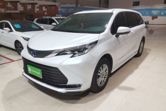 丰田 赛那SIENNA 2023款 2.5L混动 舒适版