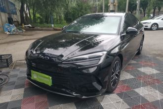 比亚迪 海豹 2024款 荣耀版 DM-i 1.5L 121km 尊贵型