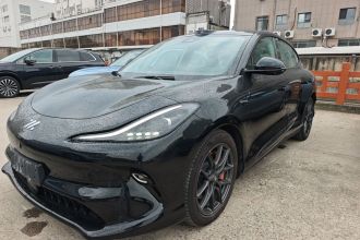 智己汽车 智己LS6 2025款 超强性能灵蜥智享版