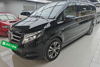 奔驰V级 2016款 V 260 L 尊贵加长版
