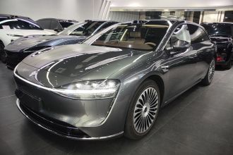 鸿蒙智行 享界S9T 2025款 增程 Ultra长续航版 (192线激光雷达）