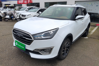 众泰T300 2017款 1.5L 手动尊享型