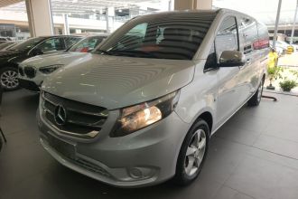 奔驰 威霆 2016款 2.0T 商务版