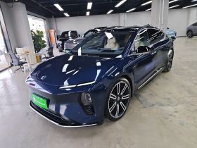 蔚来ET9 2025款 102kWh 签名版