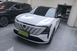 长安CS75 PLUS 2025款 第四代 1.5T 新蓝鲸 智慧旗舰型