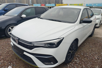 荣威i5 2021款 1.5L 手动铂金版