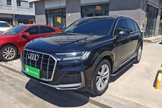 奥迪Q7 2021款 45 TFSI quattro S line运动型