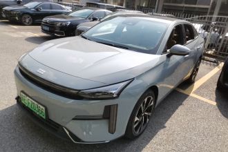 吉利银河 银河L6 2023款 125km 星舰